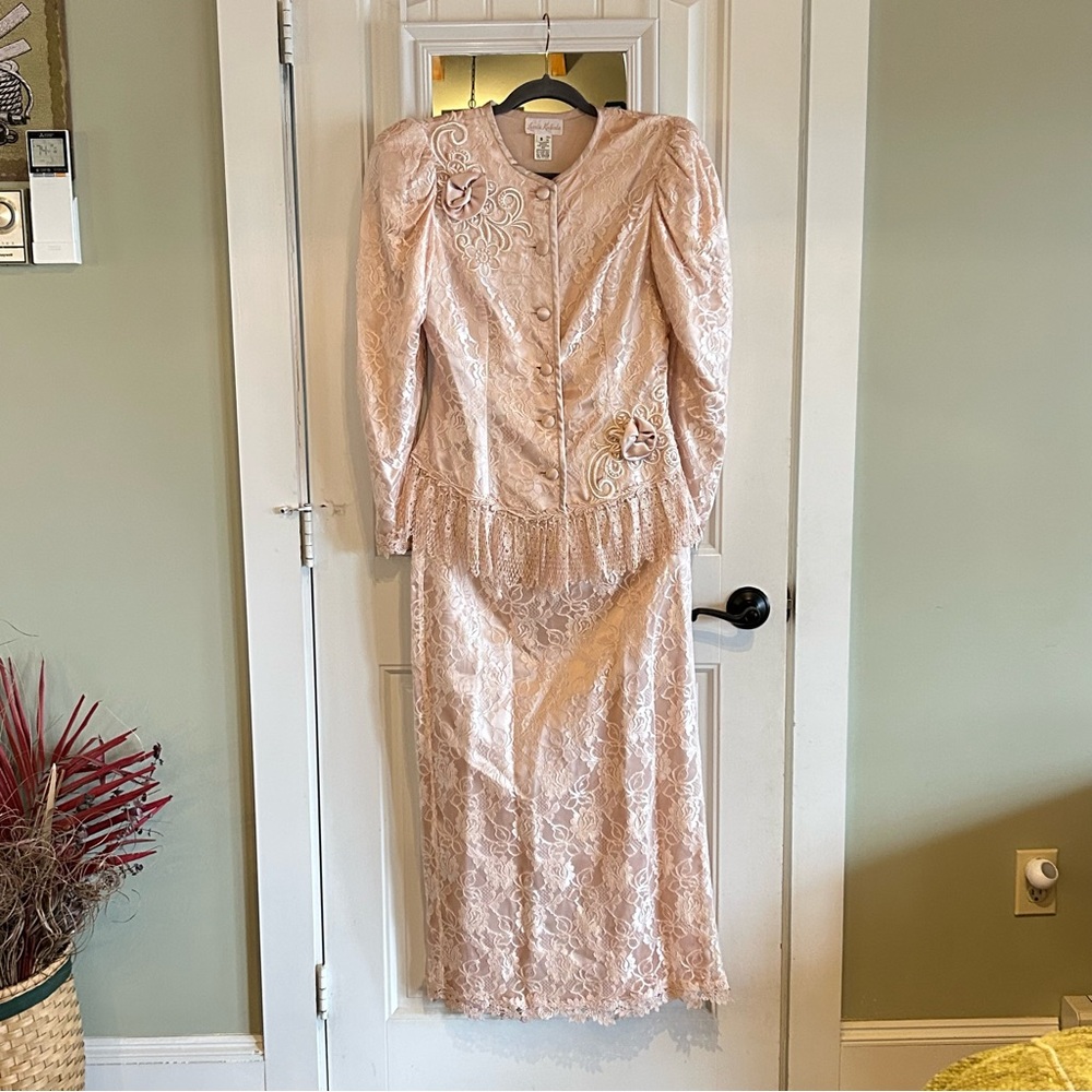 Lorrie Kabala 80s Vintage Two Piece Formal Lace Cottage Victorian